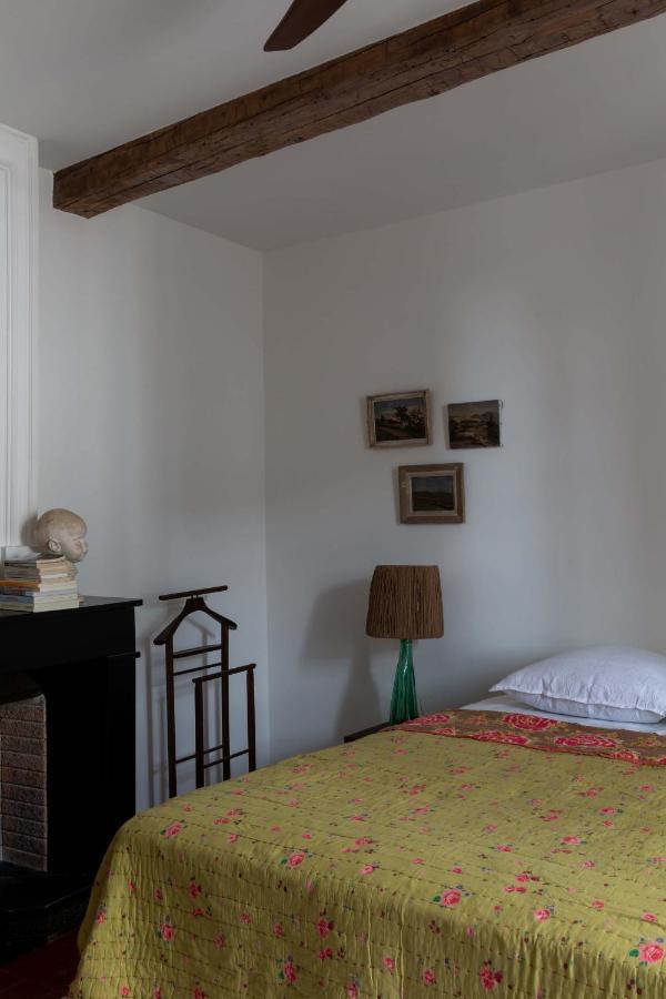 La Perroya Hotel Visan Luaran gambar
