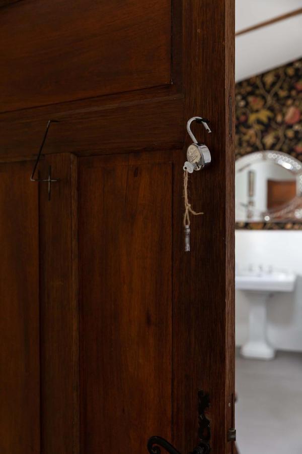 La Perroya Hotel Visan Luaran gambar