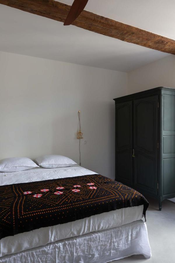 La Perroya Hotel Visan Luaran gambar