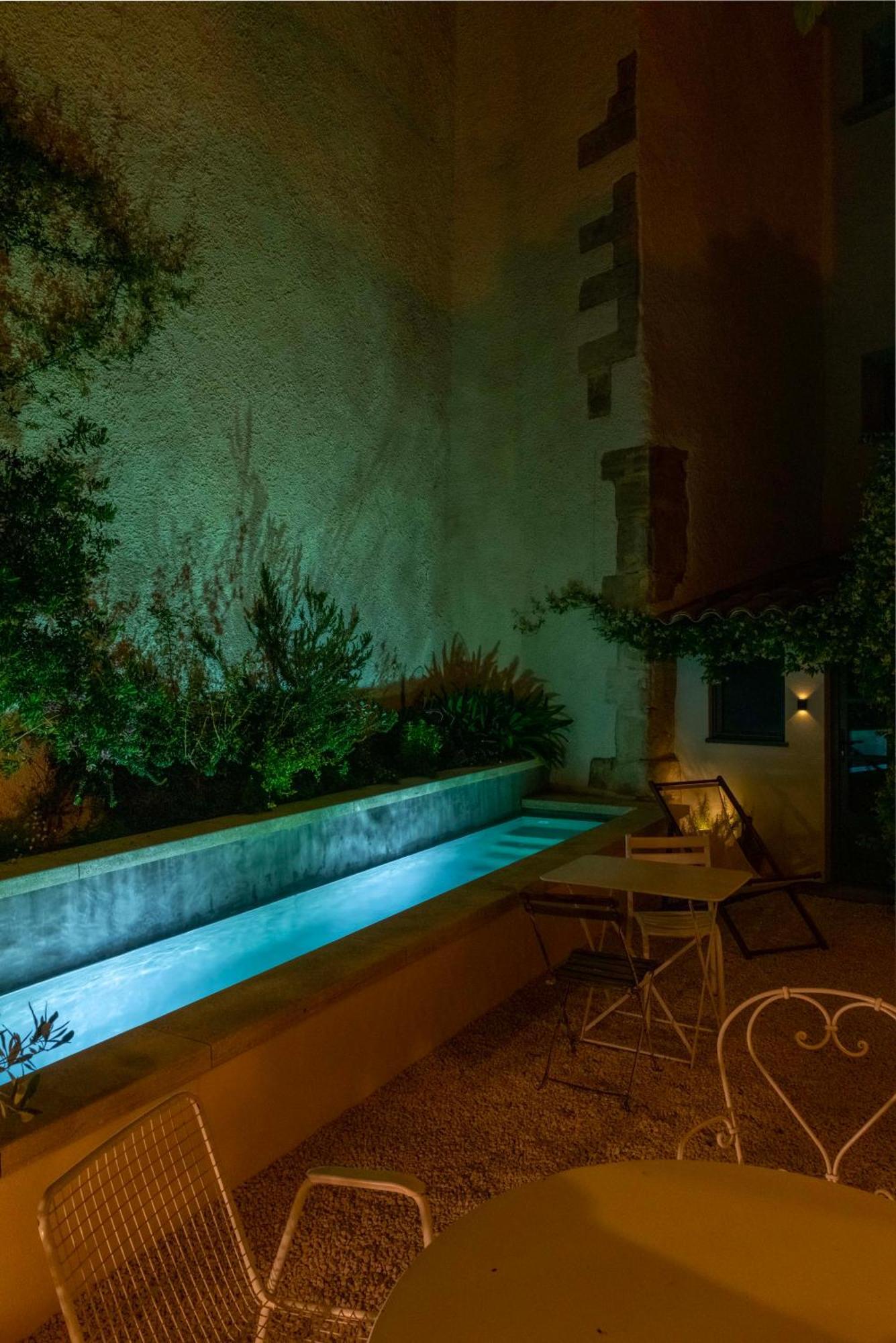La Perroya Hotel Visan Luaran gambar