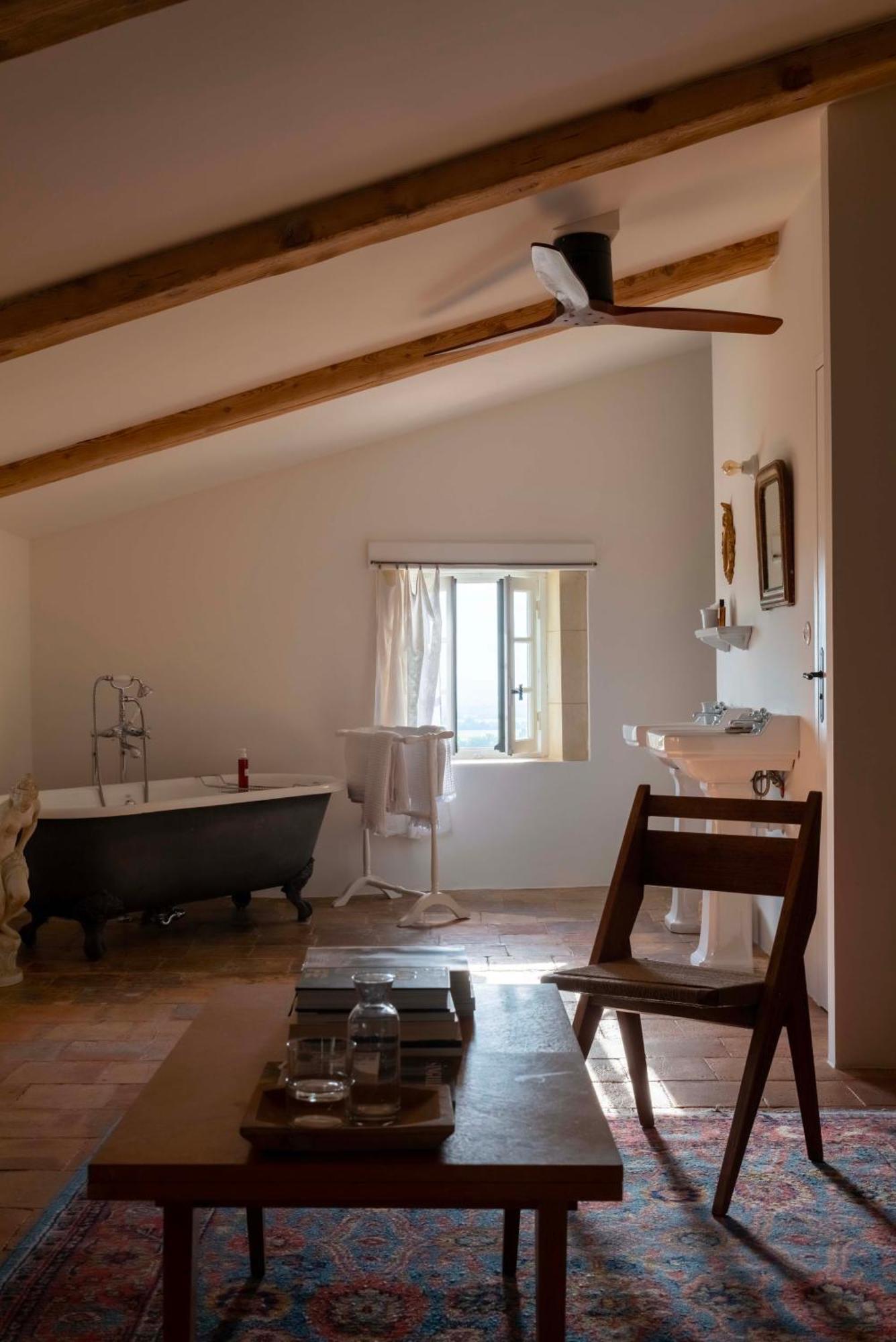 La Perroya Hotel Visan Luaran gambar